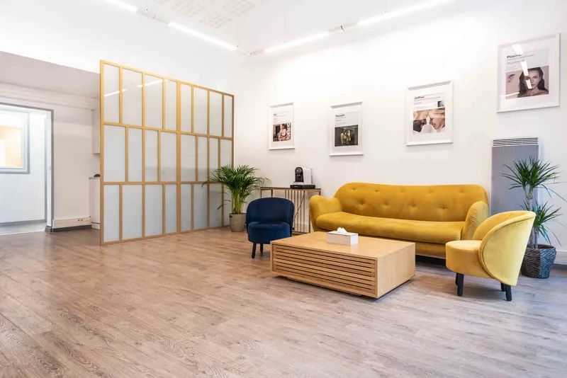 Salon A2 AntiAge - Espace d'Accueil Intérieur du salon A2 AntiAge - espace d'accueil moderne et élégant